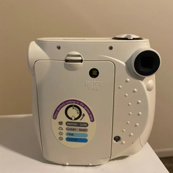 Instax Polaroid Camera - Picture 3 of 3